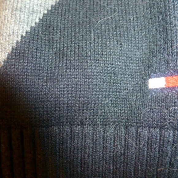 Tommy Hilfiger Black & Gray Knitted Sweater Vest Sz Large – Excellent Condition - Picture 6 of 11